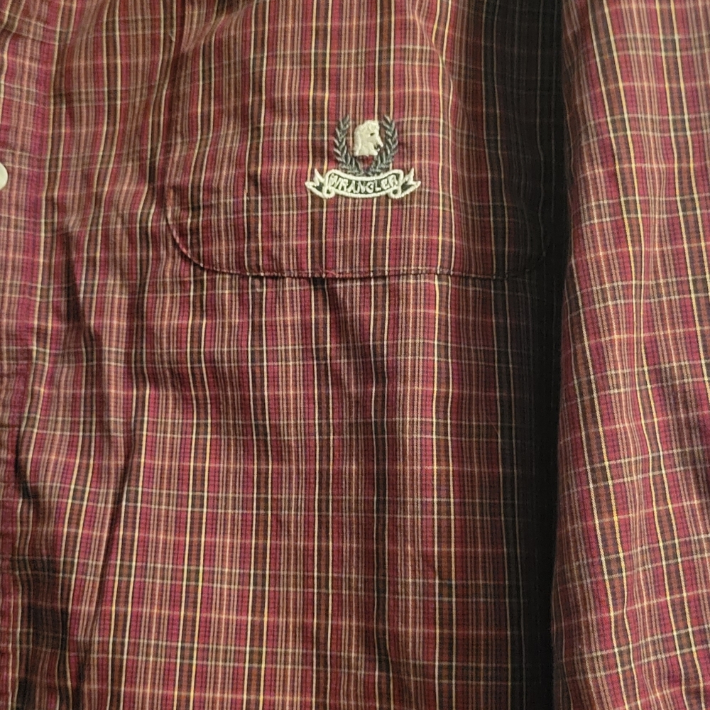 Red Wrangler button down - Picture 2 of 3